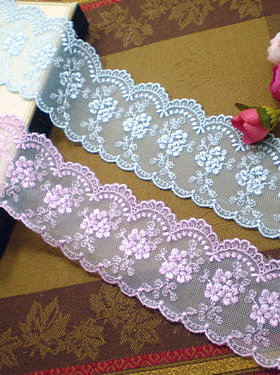 18D特价客供 粉色蓝色网纱底光泽丝线绣蕾丝花边 6.0cm宽4.8元1米