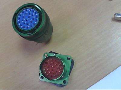 现货供应航空插头26芯 Y50EX-1626TK2 Y50EX-1626ZJ10 氧化军绿色