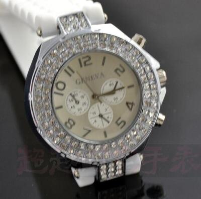 geneva三眼情侣外贸硅胶手表