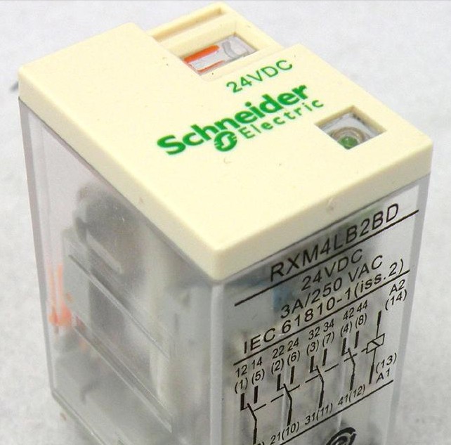 原装正品施耐德（上海） Schneider 小型继电器 RXM4LB2BD DC24V