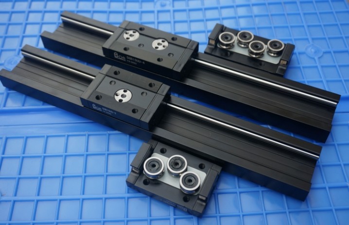 内置滚轮滑块直线导轨