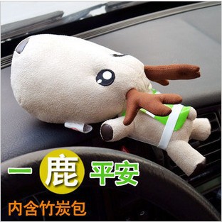 正品問童子一鹿平安 汽車除味竹炭包 竹炭公仔車內飾品擺件