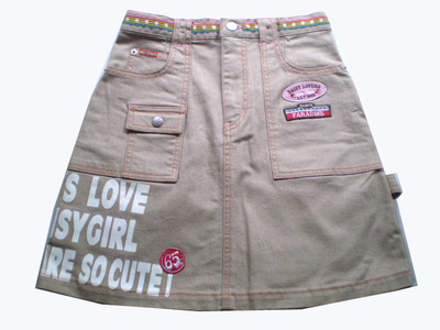 DAISY LOVERS米色贴布休闲短裙160-Q