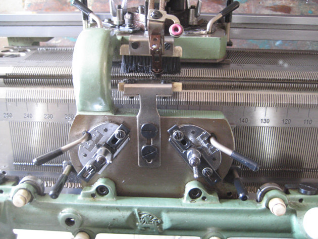 红旗马牌手摇横机 毛衣机 提花横机 羊毛衫编织机 针织横机