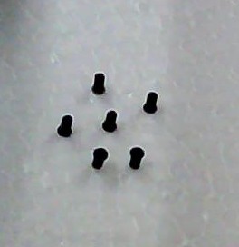 小吸盘高度3mm.盘径2mm.内孔直径0.8mm，能吸0.5的电阻