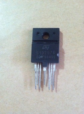 S102976 ZIP7 ST  汽车电脑芯片，可直拍