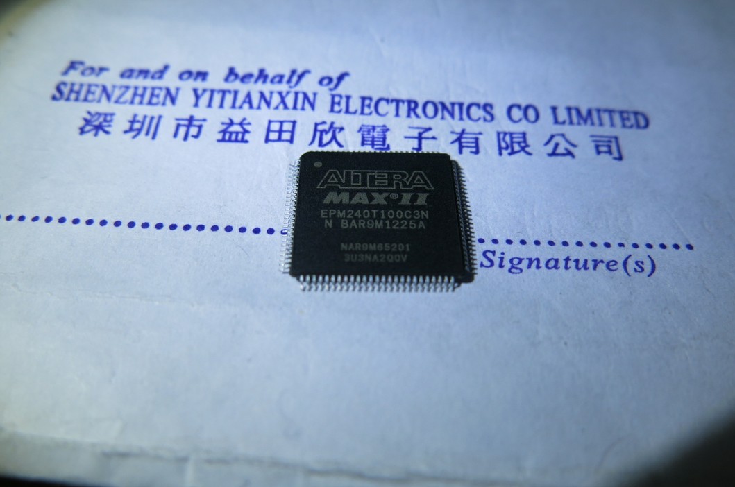 EPM240T100C3N CPLD芯片专业存储器实体店经营正品保障