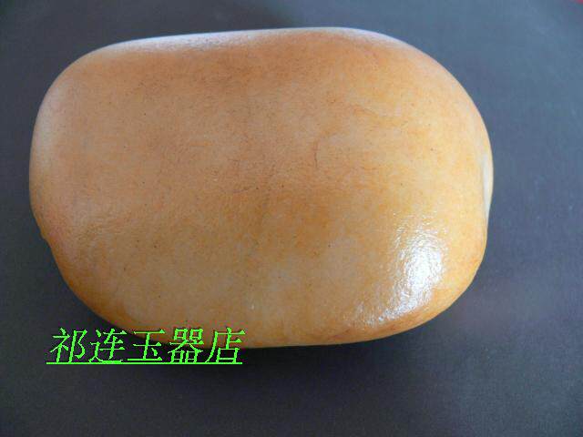 和田玉籽料天然洒金皮白玉龟形原