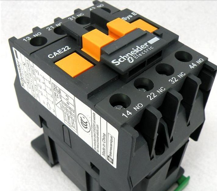 原产正品施耐德（上海）接触器 CAE22M5N CA-E22M5N AC220V