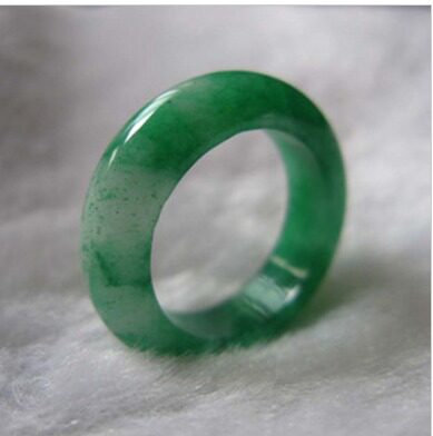 翡翠细条指环靓丽天然玉石