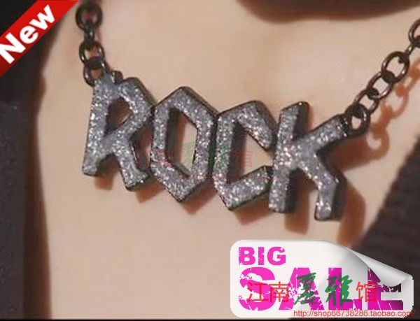 AKB48 road Xujia School Park true and false School Park trumpet four day king spicy rock Necklace