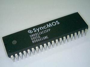 SM8951AC25PP SyncMOS