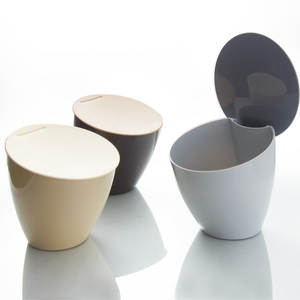 稻草屋斜口桌面垃圾桶 