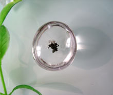 天然包裹体水滴形吊坠