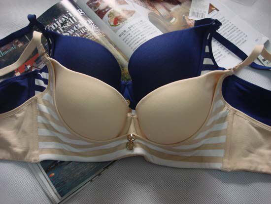 欧歌华正品内衣982002 旅行快乐系列无缝薄款托胸聚拢文胸三排扣