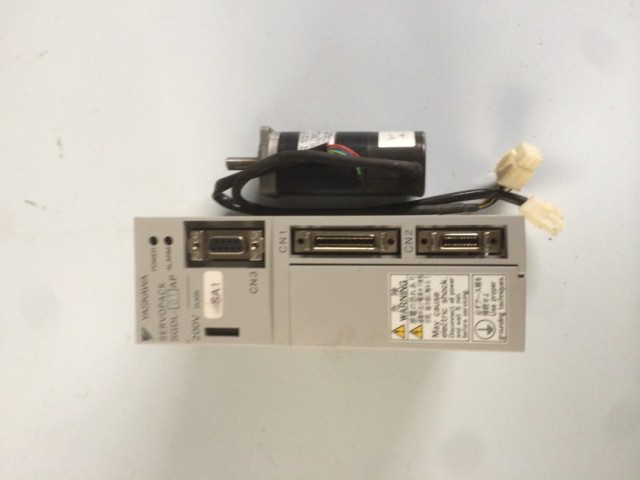 安川伺服电机驱动器SGML-01AF14.SGDL-01AP。一套