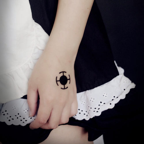 【女仆TATOO】053 红心海贼团-特拉法尔加罗手背纹身贴H0004