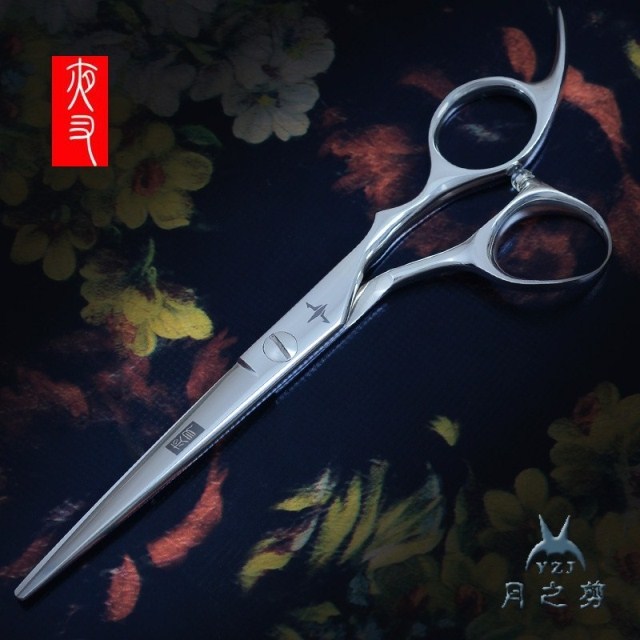 新款专业夜叉发型师剪发剪刀美发工具理发平剪发刀剪美发剪刀用具在类目 居家日用, 家用五金工具, 剪刀/美发剪/园艺剪, 美发刀剪中 - 来自Buy2taobao.com提供专业的淘宝代购服务