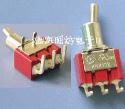 KNX-102-D1-F1-W1阳刚红横弯  钮子开关