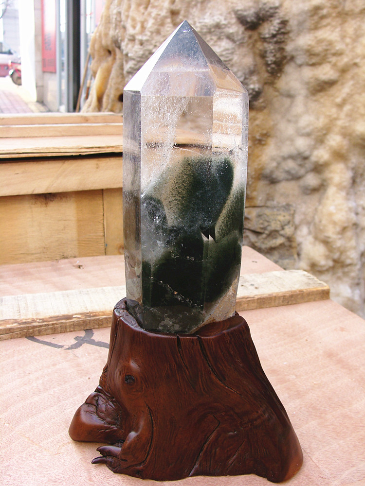 天然绿幽灵水晶摆件原石矿石