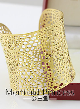 钛钢电镀不掉色镂空复古夸张手环