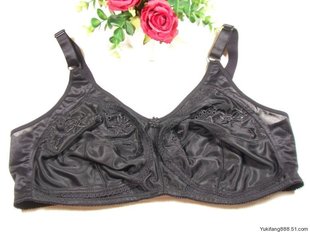 75B 大码 黑色绣花无钢圈超薄文胸 欧美风格 85BCD 缩胸内衣