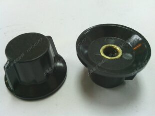 旋钮(孔径6mm)电位器配用  另外有(孔径4mm)的旋钮