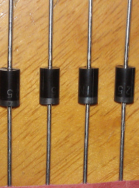 直插 1N5825 IN5825 肖特基二极管 5A/40V DO-201AD 全新正品