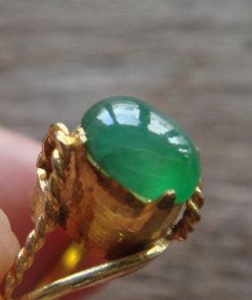 天然a货戒面缅甸翡翠