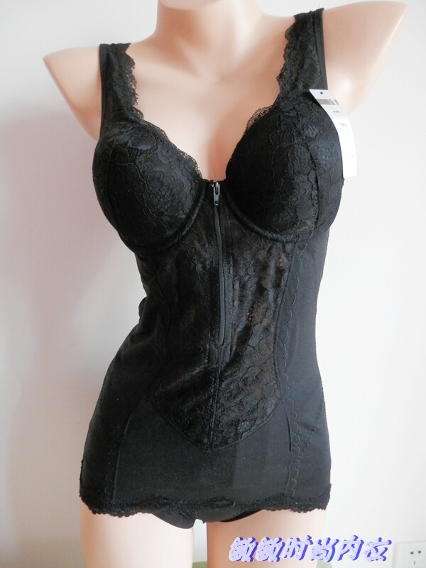 Corset amincissant en nylon - Ref 687439 Image 1