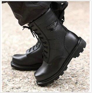 Boots militaires en cuir - Ref 1397913 Image 1