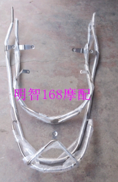 踏板车保险杠适用雅马哈迅鹰125T
