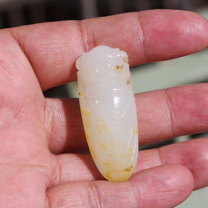 正宗新疆和田玉籽料吊坠小挂件男女款金皮羊脂玉金蝉苏工一级白细