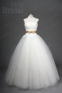 半身蕾丝蓬蓬公主款 大陶家原创 围脖款 Dorothy 婚纱 2014春夏新品