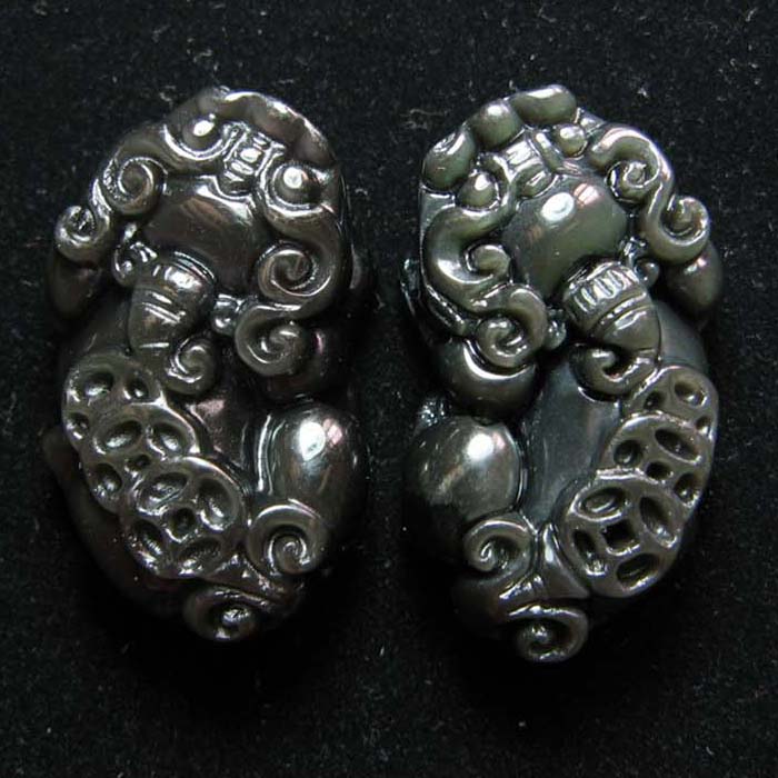 天然彩虹眼黑曜石貔貅精雕吊坠