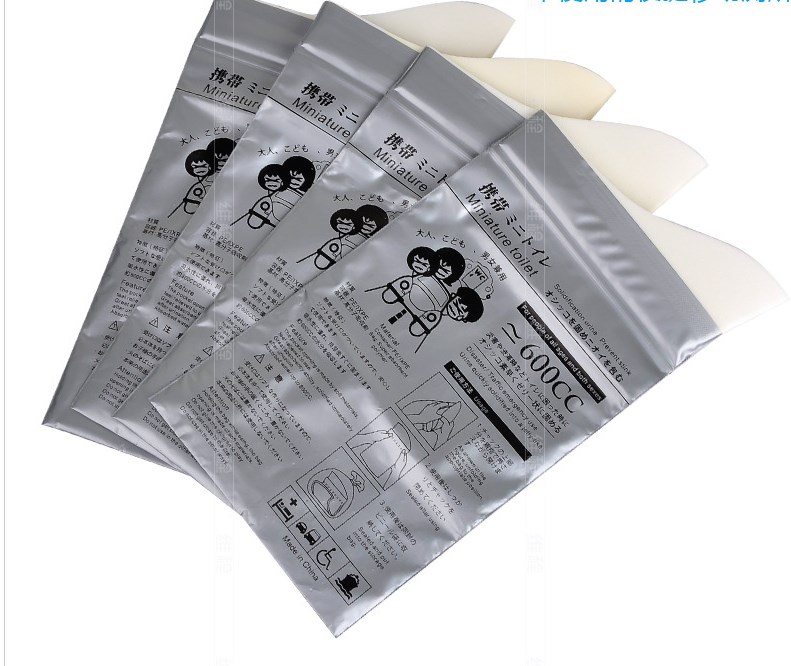 【产品特点】： 1.袋内有超强吸收包，能立即吸收尿液并变 为胶状物质，避免尿液外溢，不产生异味。 （ 600CC ）     2.依照人体工学原理设计的尿液注口，适合 男女老少安心使用。  3.方便携带、二层精致包装、健康卫生。