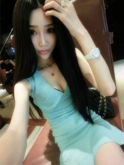 欧洲站大牌名媛范唯美V领无袖包臀修身裙摆连衣裙杨幂李小璐同款