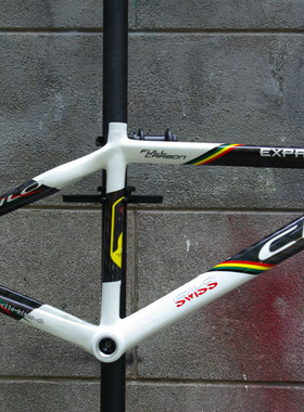 正品 瑞士CILO 全碳纤维 超轻 26寸 山地车架 1160克