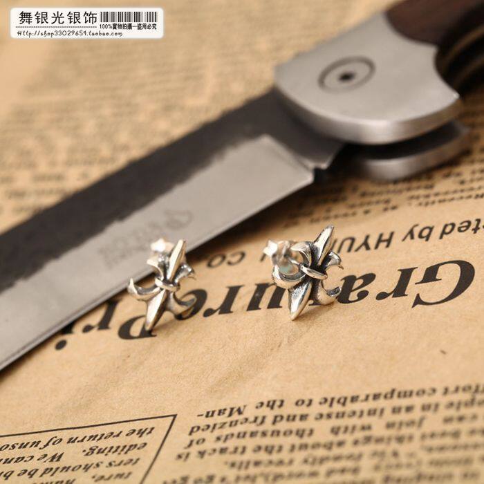 【舞银光】925银 泰银 鸢尾花简洁耳钉（单只）