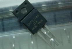 IRF744N IRF744 原装进口拆机　质量保证