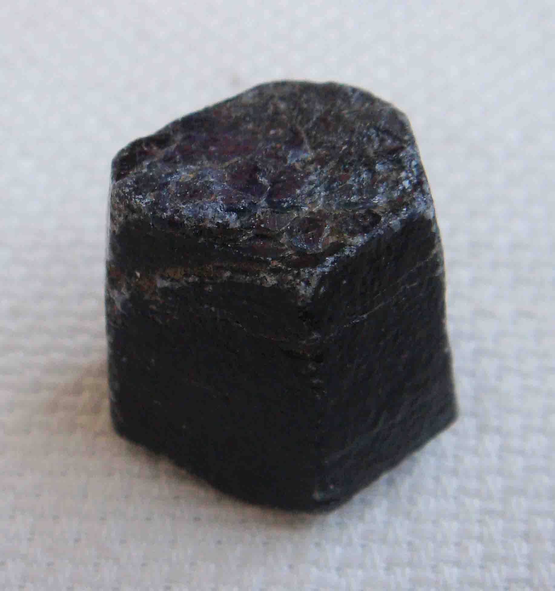 5克拉▲天然蓝宝石原石