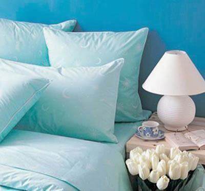 安睡宝品牌七孔棉纯色心形靠垫床上用品65cm*65cm方型大号抱枕芯