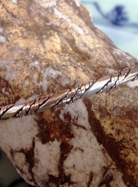 925银未镶嵌波西米亚风全新手镯