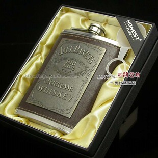 户外随身便携不锈钢8盎司 棕色小扁酒壶酒具 酒壶 百诚正品