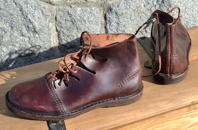 棕色系带橡胶鞋底皮鞋低帮鞋复古