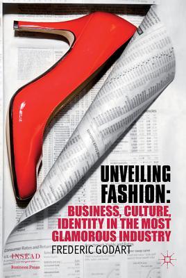 【预售】Unveiling Fashion