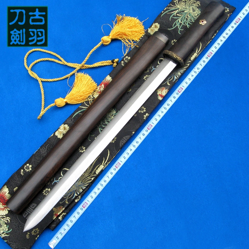 龙泉古羽黑檀手工短剑花纹钢宝剑