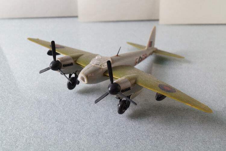 环球 Matchbox 火柴盒 PK116 英国 蚊式 战斗机