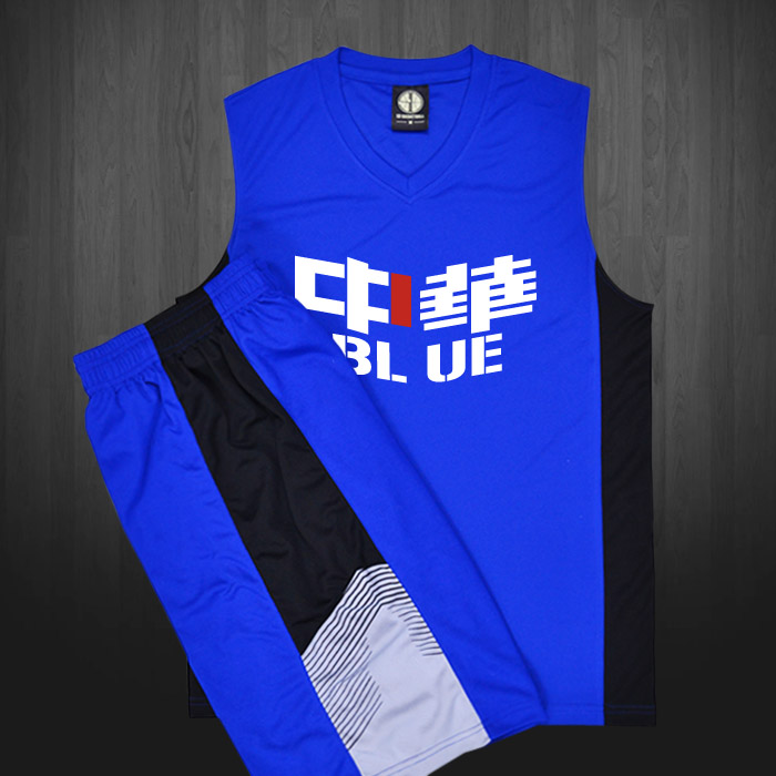 琼斯杯中国队队服台北队印名