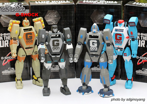 G-SHOCK adFunture X G-SHOCK Master of G机器人公仔 全新现货